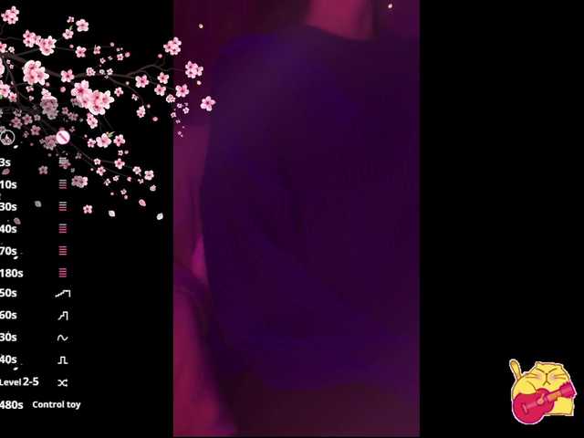 Karo1ina1 live cam on BongaCams