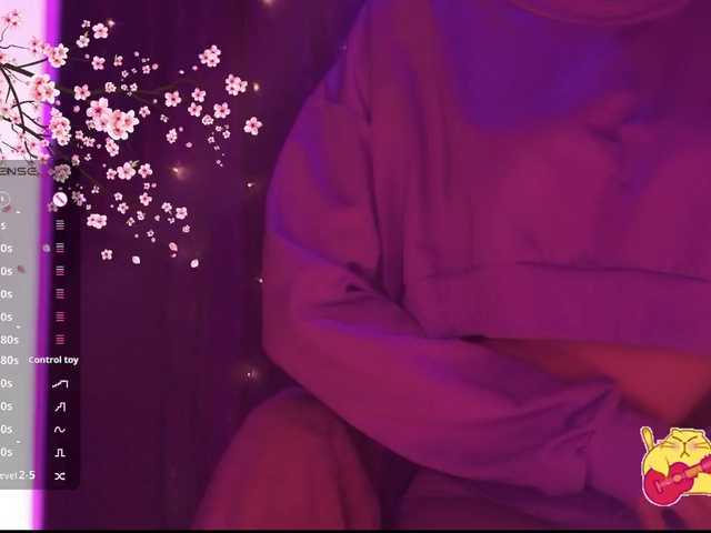Karo1ina1 live cam on BongaCams