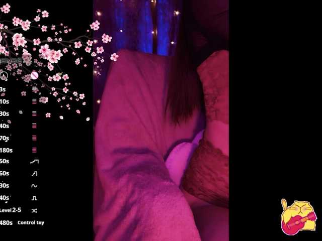 Karo1ina1 live cam on BongaCams