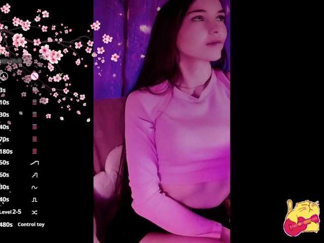 Karo1ina1 live cam on BongaCams