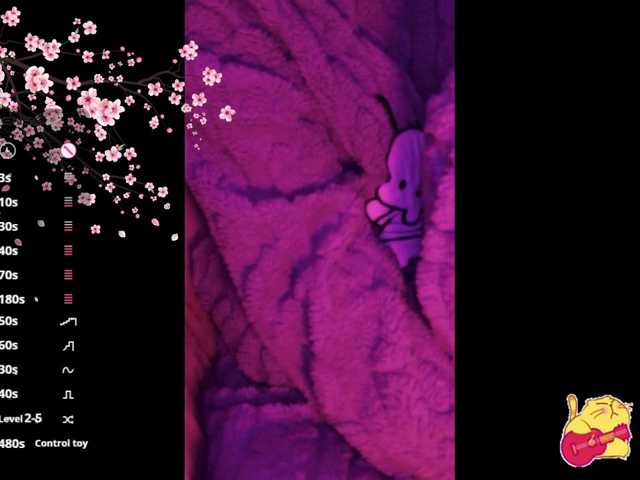 Karo1ina1 live cam on BongaCams