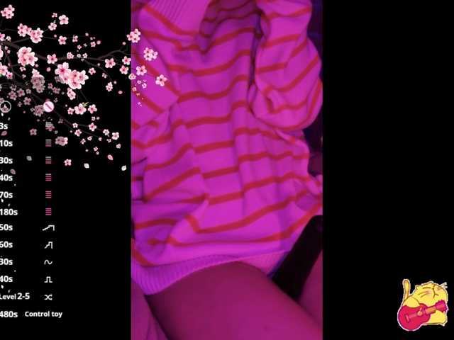 Karo1ina1 live cam on BongaCams