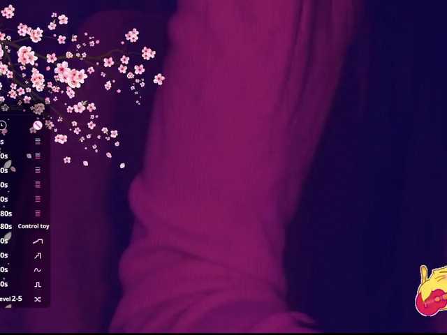Karo1ina1 live cam on BongaCams