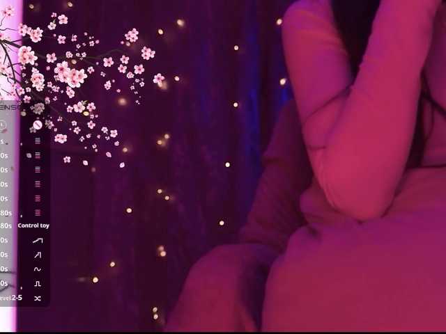 Karo1ina1 live cam on BongaCams