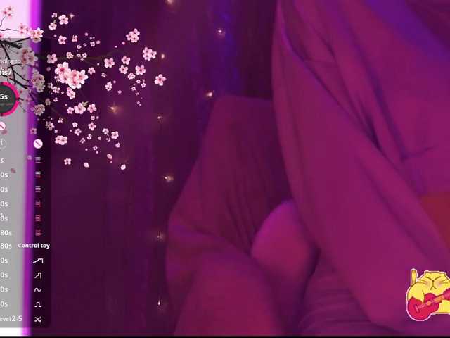 Karo1ina1 live cam on BongaCams