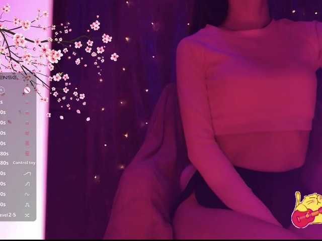 Karo1ina1 live cam on BongaCams