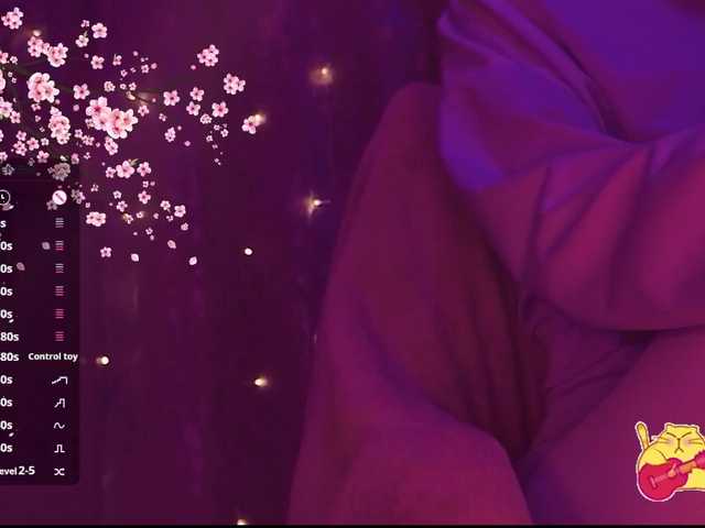 Karo1ina1 live cam on BongaCams