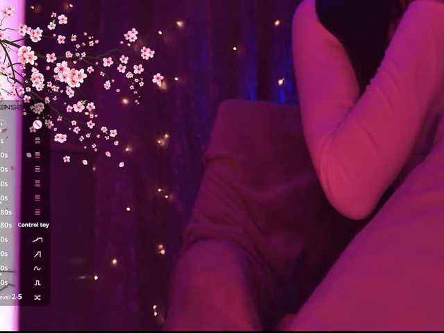 Karo1ina1 live cam on BongaCams