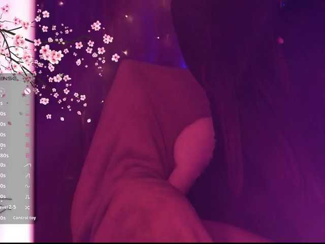 Karo1ina1 live cam on BongaCams