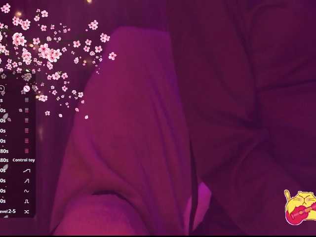 Karo1ina1 live cam on BongaCams
