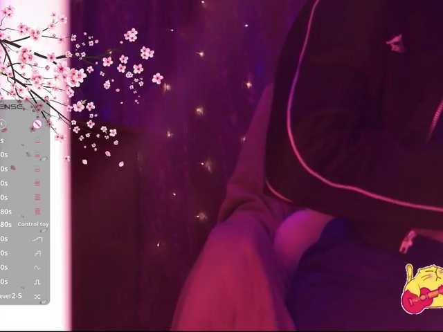 Karo1ina1 live cam on BongaCams
