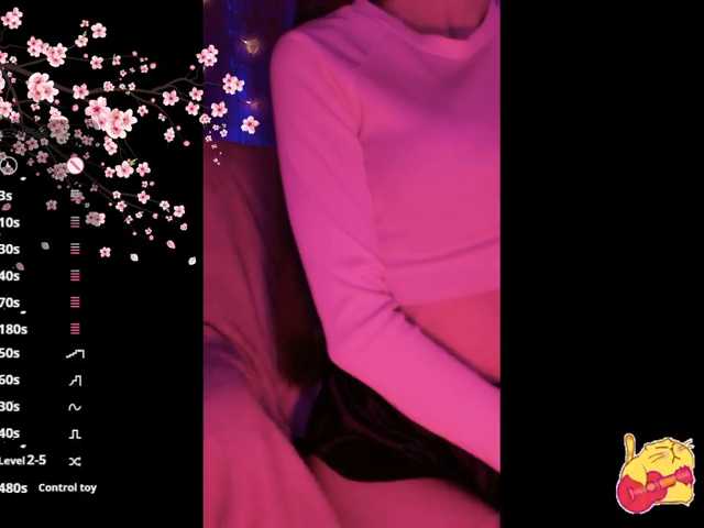 Karo1ina1 live cam on BongaCams
