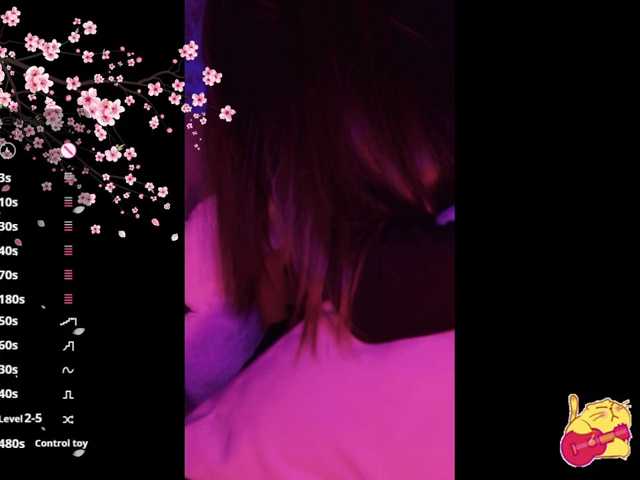 Karo1ina1 live cam on BongaCams