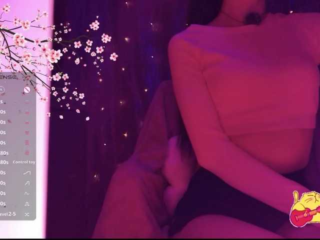 Karo1ina1 live cam on BongaCams