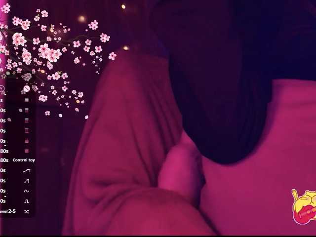 Karo1ina1 live cam on BongaCams