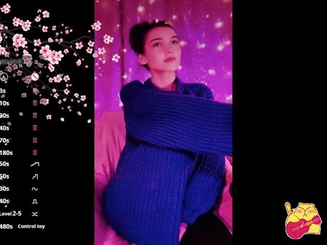 Karo1ina1 live cam on BongaCams