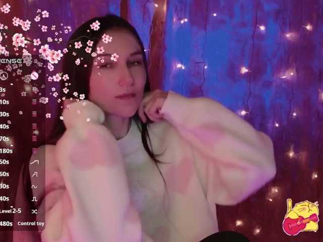 Karo1ina1 live cam on BongaCams