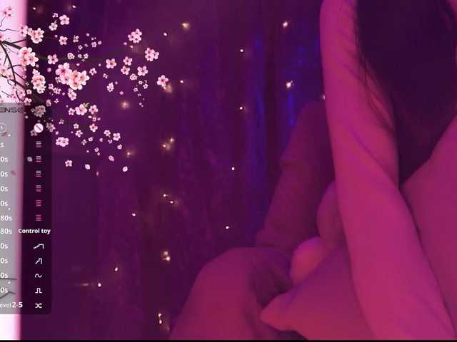 Karo1ina1 live cam on BongaCams