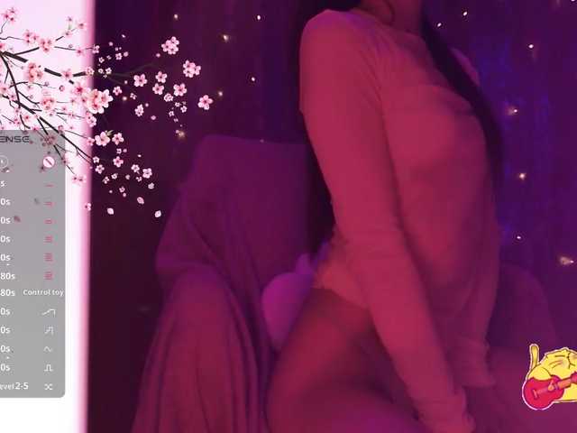 Karo1ina1 live cam on BongaCams