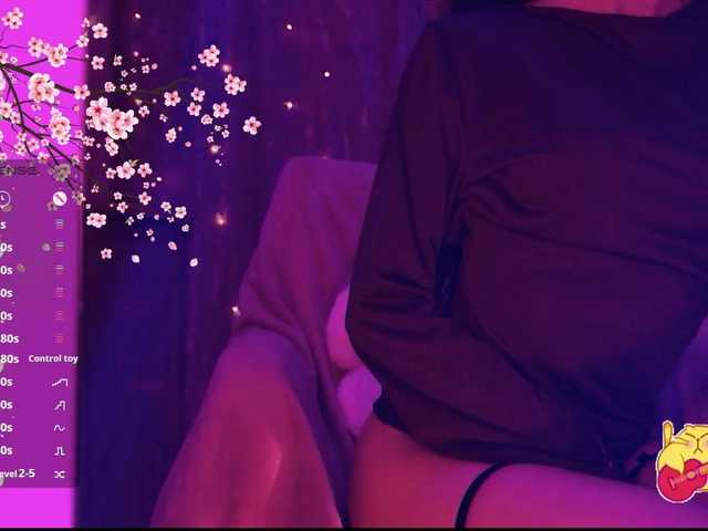 Karo1ina1 live cam on BongaCams
