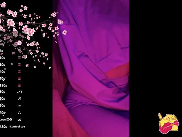 Karo1ina1 live cam on BongaCams