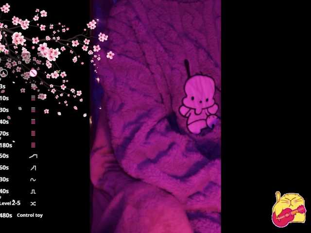 Karo1ina1 live cam on BongaCams