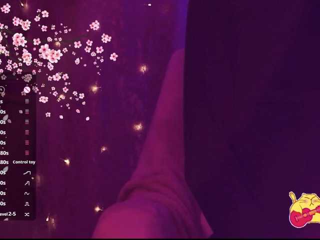 Karo1ina1 live cam on BongaCams