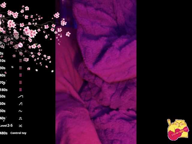 Karo1ina1 live cam on BongaCams
