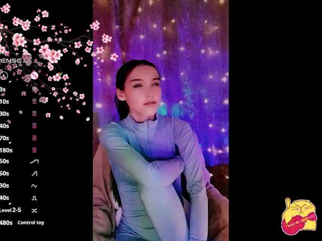 Karo1ina1 live cam on BongaCams