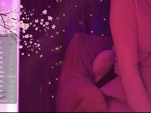 Karo1ina1 live cam on BongaCams