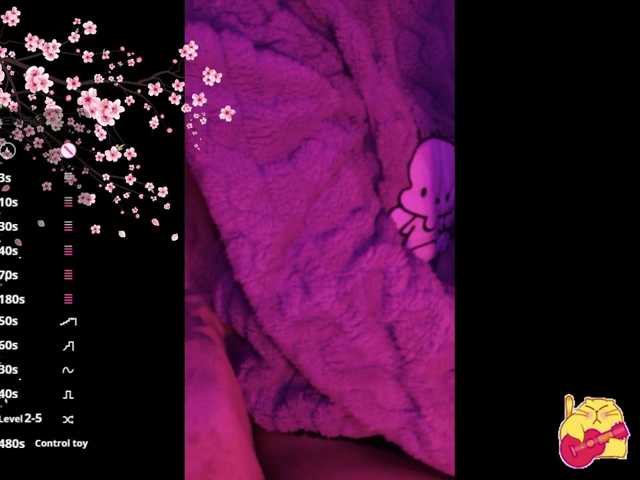 Karo1ina1 live cam on BongaCams