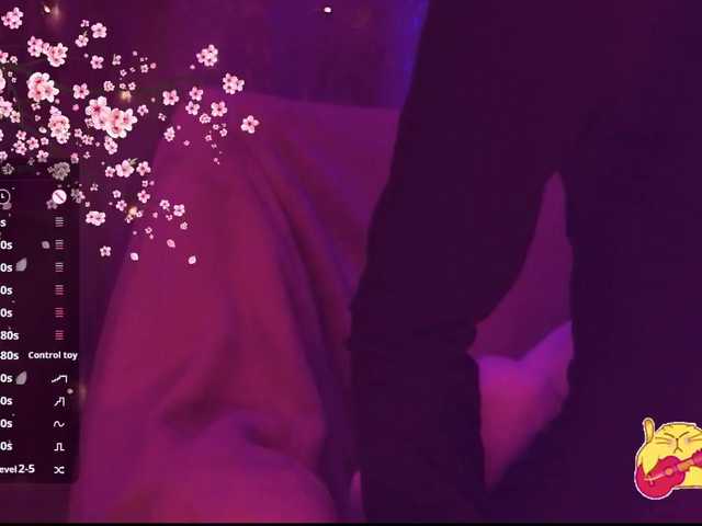 Karo1ina1 live cam on BongaCams