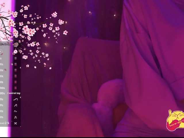 Karo1ina1 live cam on BongaCams