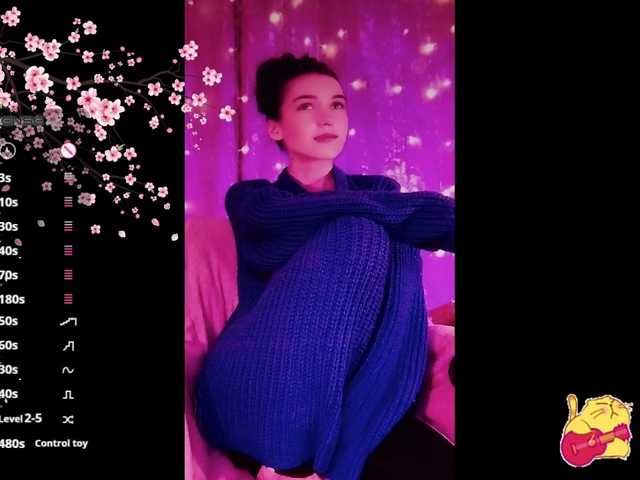 Karo1ina1 live cam on BongaCams