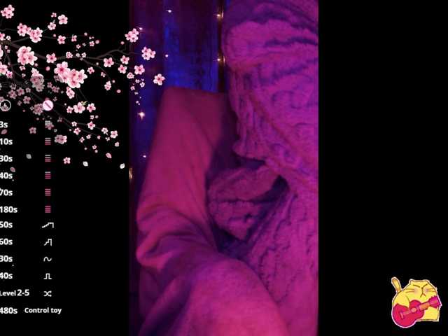 Karo1ina1 live cam on BongaCams