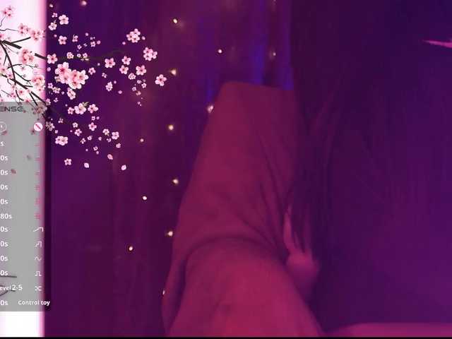 Karo1ina1 live cam on BongaCams