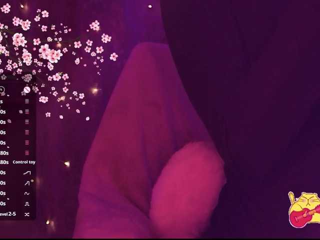 Karo1ina1 live cam on BongaCams