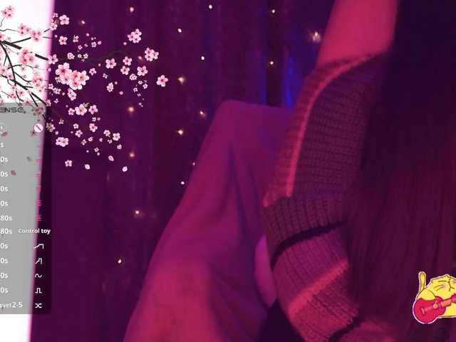 Karo1ina1 live cam on BongaCams