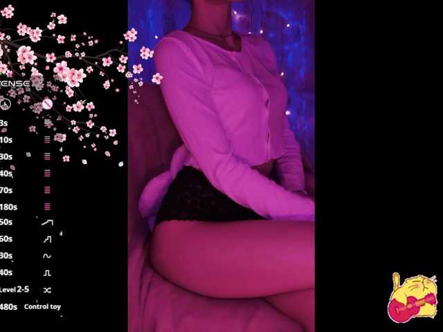 Karo1ina1 live cam on BongaCams