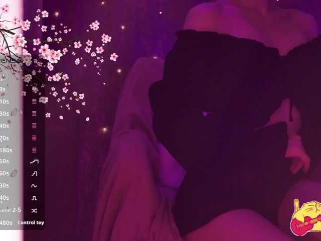 Karo1ina1 live cam on BongaCams