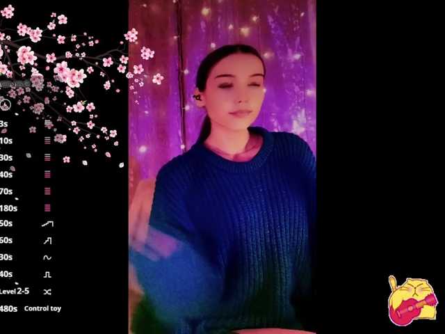 Karo1ina1 live cam on BongaCams