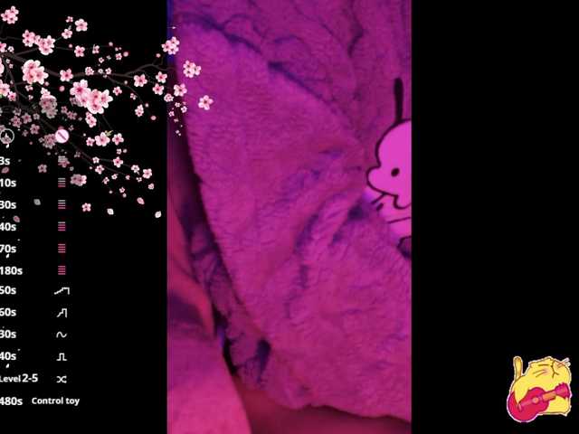 Karo1ina1 live cam on BongaCams