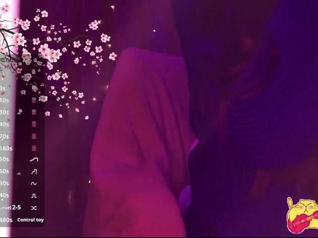 Karo1ina1 live cam on BongaCams