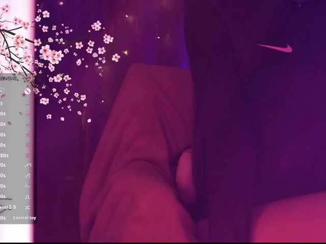 Karo1ina1 live cam on BongaCams
