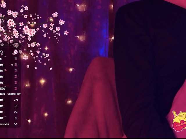 Karo1ina1 live cam on BongaCams