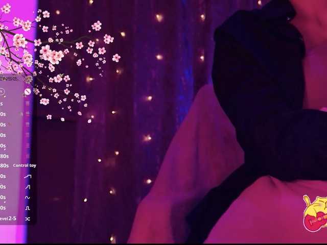 Karo1ina1 live cam on BongaCams