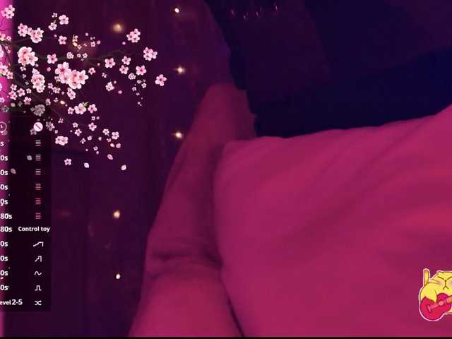 Karo1ina1 live cam on BongaCams