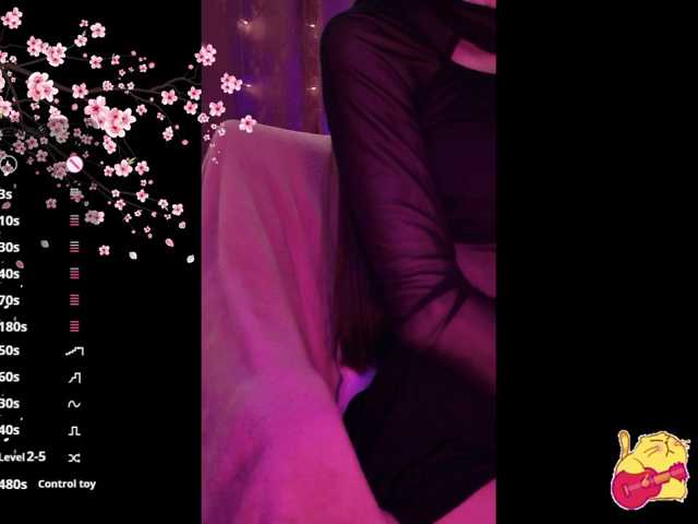 Karo1ina1 live cam on BongaCams