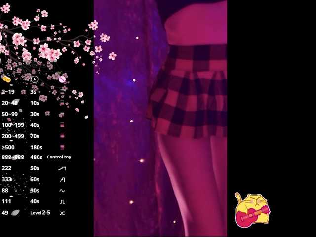 Karo1ina1 live cam on BongaCams