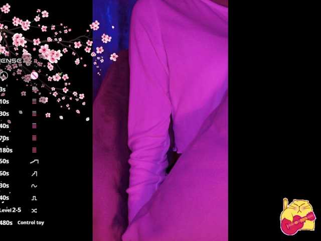 Karo1ina1 live cam on BongaCams